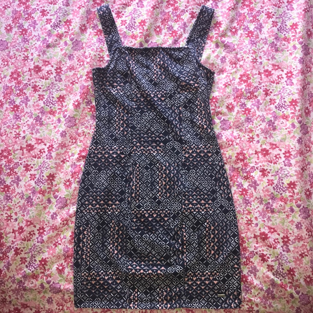 Hollister causal patterned dress
